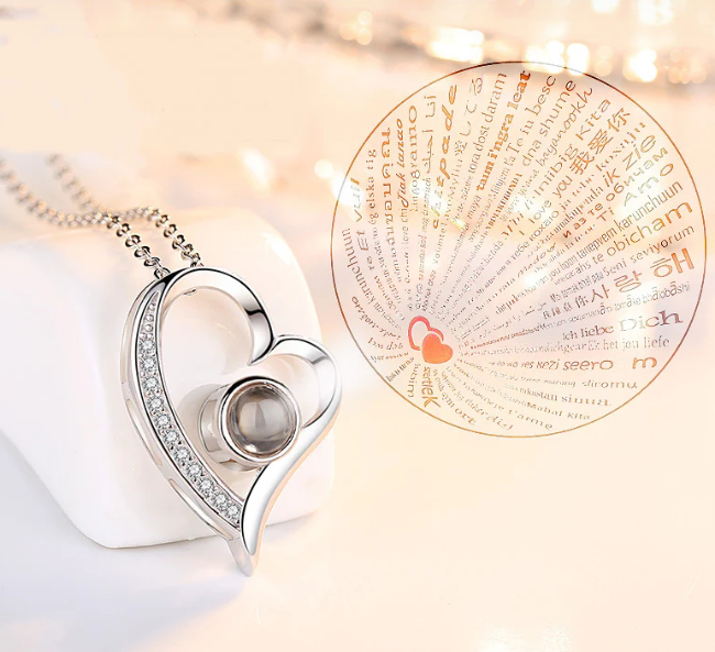 ✨ Collar con Proyección Te Amo en 100 Idiomas 🌍💕 + Caja de Lujo 💖🌹